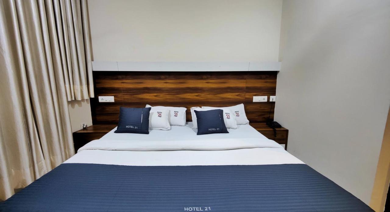 Hotel 21 Next To Chd Railway Station Chandīgarh Esterno foto