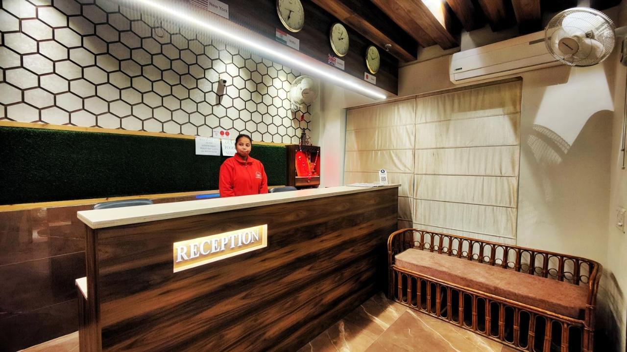 Hotel 21 Next To Chd Railway Station Chandīgarh Esterno foto